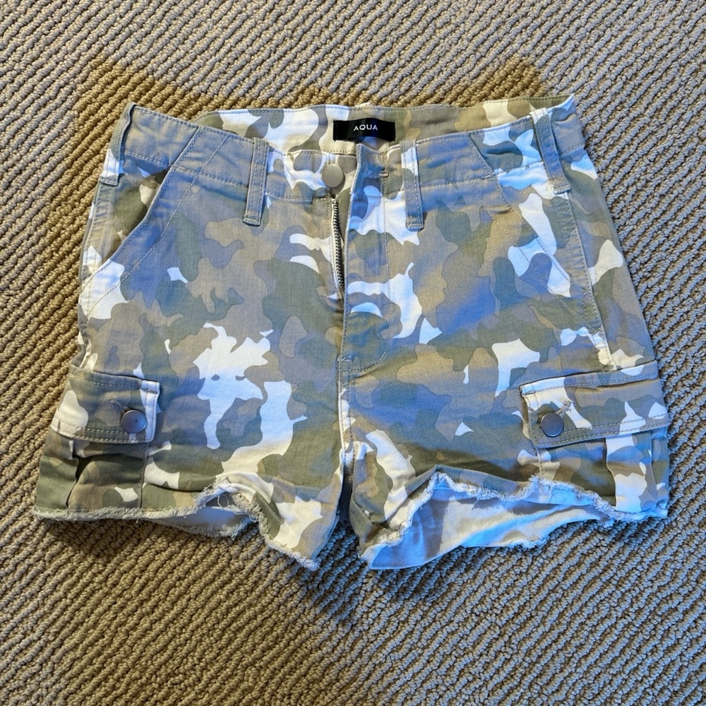 Aqua Beige Camouflage Shorts